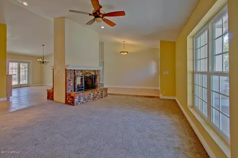 697 E Cullumber St, Gilbert, AZ 85234 photo 3