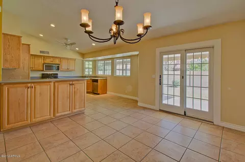 697 E Cullumber St, Gilbert, AZ 85234 photo 9