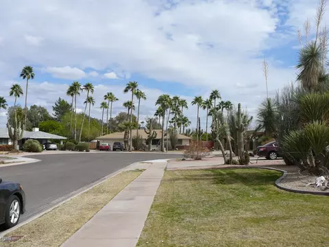 3601 E Mercer Ln, Phoenix, AZ 85028 photo 32