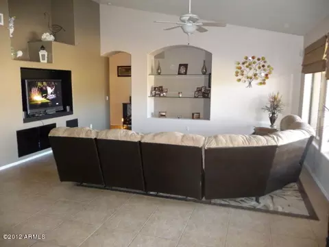 1376 E Black Diamond Dr, Gilbert, AZ 85296 photo 6