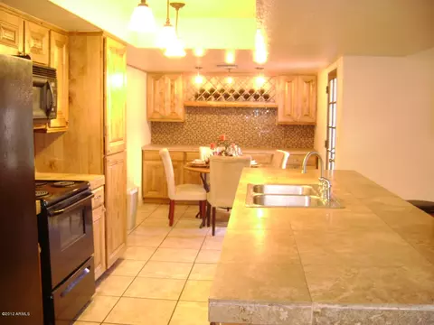 960 Eveningstar Ln, Tempe, AZ 85283 photo 5