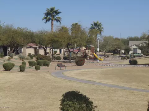 8456 E Natal Cir, Mesa, AZ 85209 photo 2