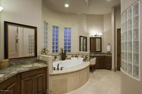 4632 E Meadowview Dr, Gilbert, AZ 85298 photo 18