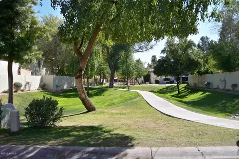 201 E Tremaine Ave, Gilbert, AZ 85234 photo 10
