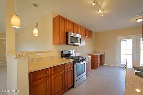 2028 Earll Dr, Phoenix, AZ 85016 photo 8