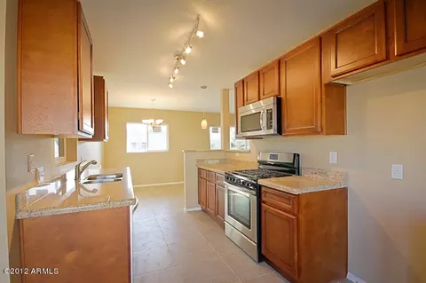 2028 Earll Dr, Phoenix, AZ 85016 photo 10