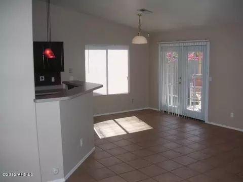 1427 E Carter Rd, Phoenix, AZ 85042 photo 8