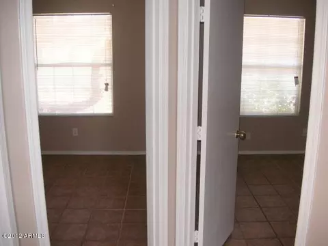 1427 E Carter Rd, Phoenix, AZ 85042 photo 5
