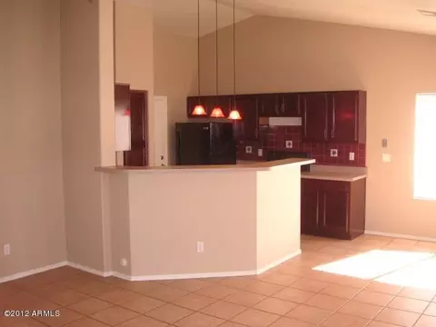 1427 E Carter Rd, Phoenix, AZ 85042 photo 2