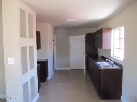 1839 E Mitchell Dr, Phoenix, AZ 85016 photo 2
