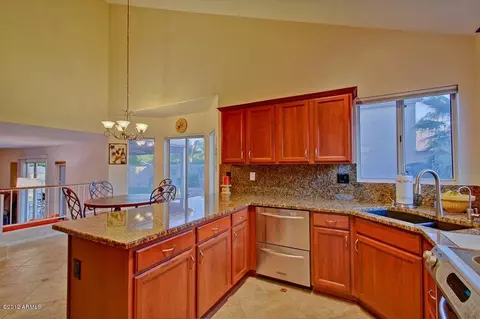 233 W Gail Dr, Gilbert, AZ 85233 photo 8
