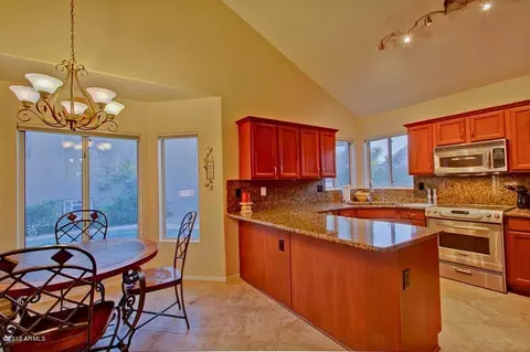 233 W Gail Dr, Gilbert, AZ 85233 photo 9