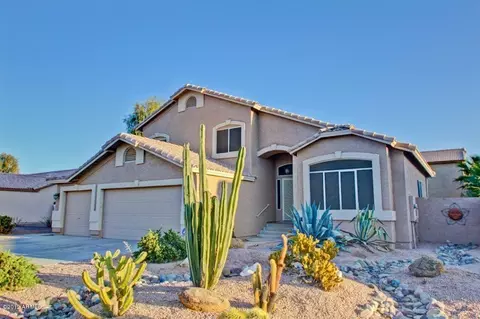 233 W Gail Dr, Gilbert, AZ 85233 photo 2