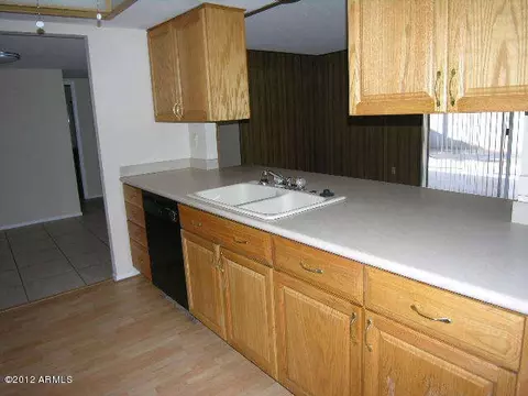 426 E Greenway Dr, Tempe, AZ 85282 photo 5
