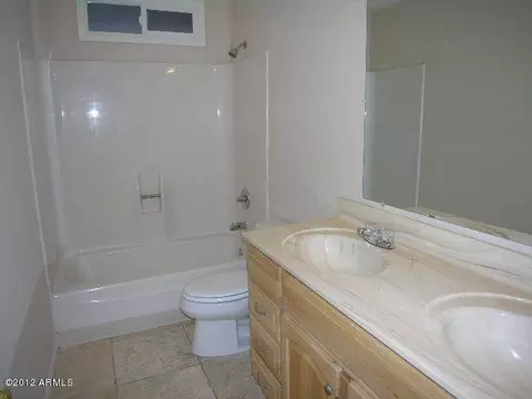 426 E Greenway Dr, Tempe, AZ 85282 photo 17