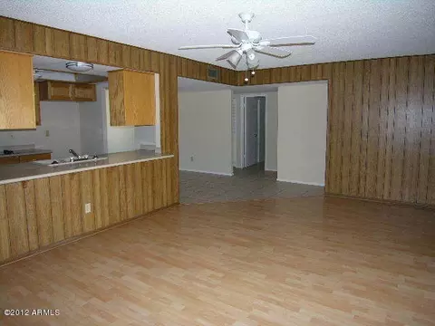 426 E Greenway Dr, Tempe, AZ 85282 photo 8
