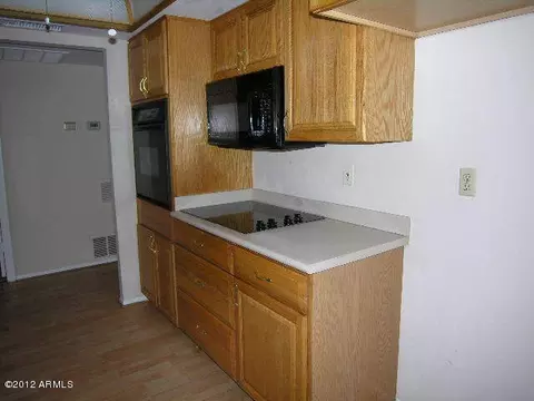 426 E Greenway Dr, Tempe, AZ 85282 photo 6