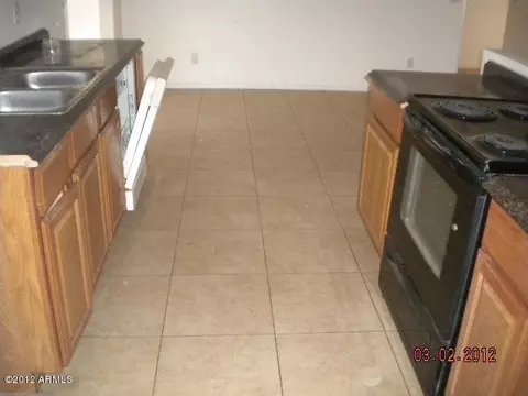 2218 E Granite Cir, Mesa, AZ 85204 photo 4