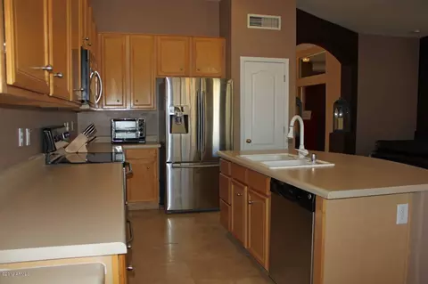 4406 E Briles Rd, Phoenix, AZ 85050 photo 11