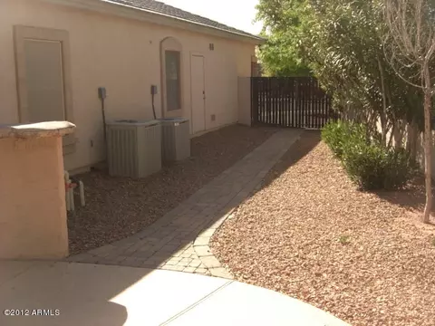 203 W Temple Ct, Gilbert, AZ 85233 photo 26