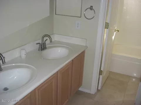 203 W Temple Ct, Gilbert, AZ 85233 photo 19