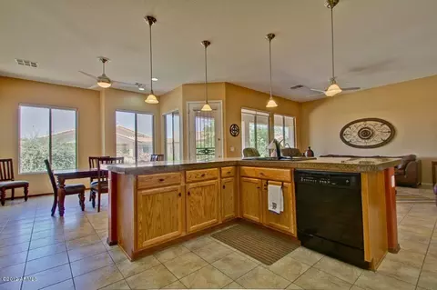 4134 E Appleby Dr, Gilbert, AZ 85298 photo 4