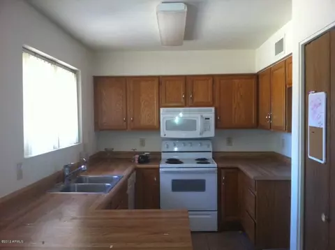 4946 Evergreen St, Mesa, AZ 85205 photo 2
