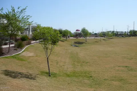 489 N Citrus Ln, Gilbert, AZ 85234 photo 9