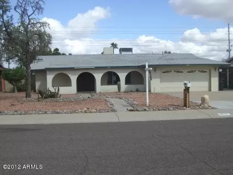 2642 E Cannon Dr, Phoenix, AZ 85028 photo 1