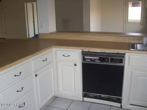 2642 E Cannon Dr, Phoenix, AZ 85028 photo 6