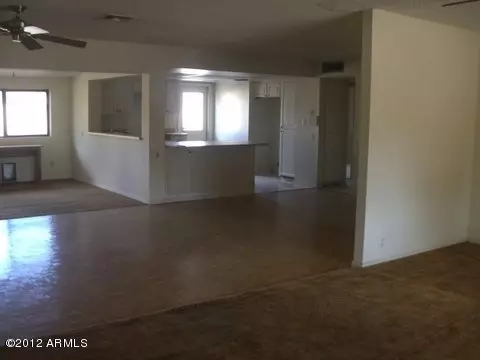 2642 E Cannon Dr, Phoenix, AZ 85028 photo 3
