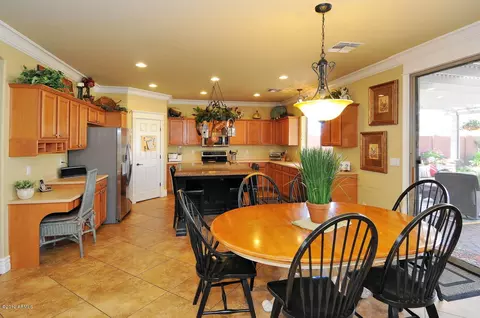 8036 E Kramer Cir, Mesa, AZ 85207 photo 9
