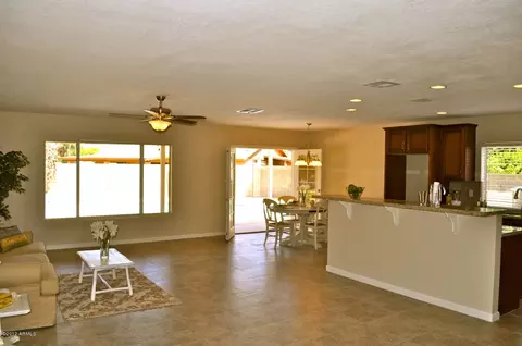 4034 E Janice Way, Phoenix, AZ 85032 photo 6