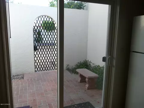 1246 E Palacio Ln, Phoenix, AZ 85014 photo 9