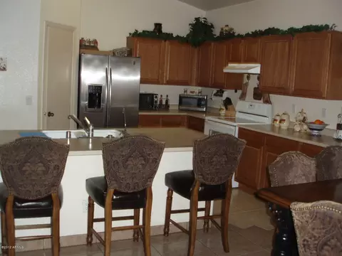 3033 S 65th Ln, Phoenix, AZ 85043 photo 9