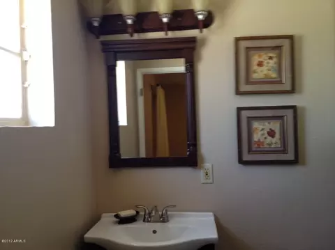 5802 N 37th Dr, Phoenix, AZ 85019 photo 6