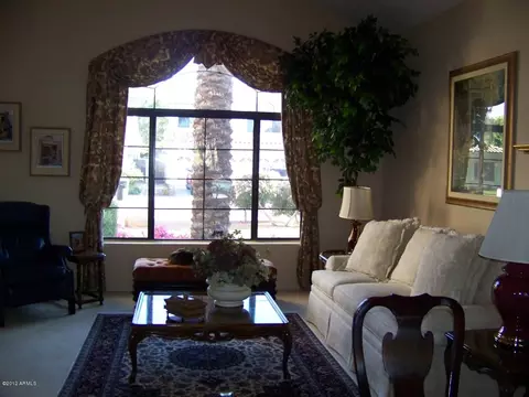 1826 E Cascade Dr, Gilbert, AZ 85234 photo 3