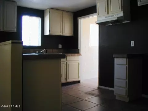 1011 E Minnezona Ave, Phoenix, AZ 85014 photo 4