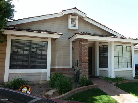 137 E Anderson Ave, Phoenix, AZ 85022 photo 2