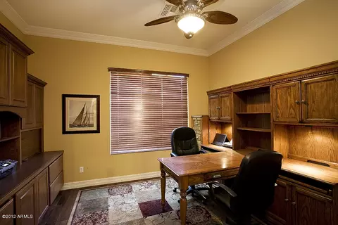 3715 E Louise Dr, Phoenix, AZ 85050 photo 10
