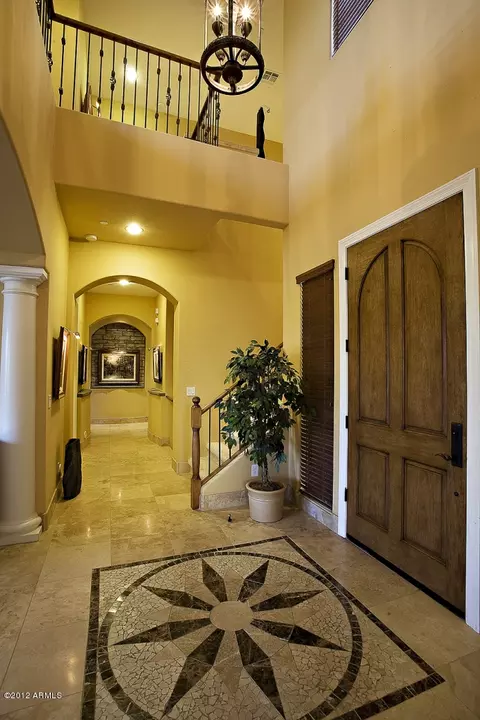 3715 E Louise Dr, Phoenix, AZ 85050 photo 4