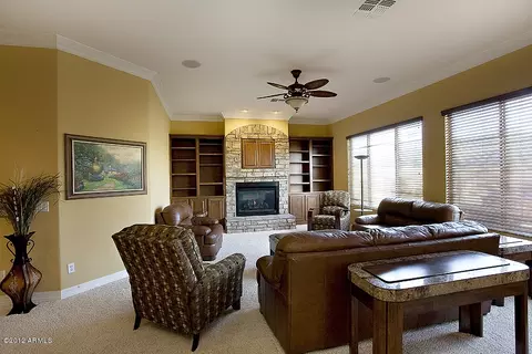 3715 E Louise Dr, Phoenix, AZ 85050 photo 5