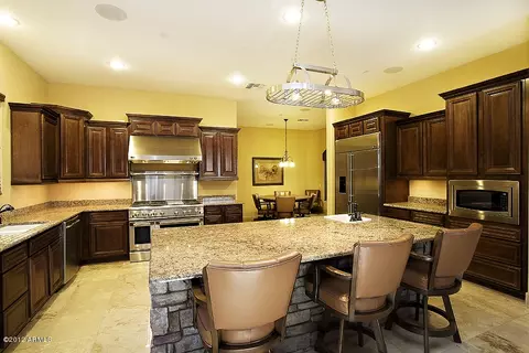 3715 E Louise Dr, Phoenix, AZ 85050 photo 14