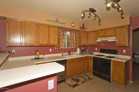 3437 E Glenhaven Dr, Phoenix, AZ 85048 photo 4