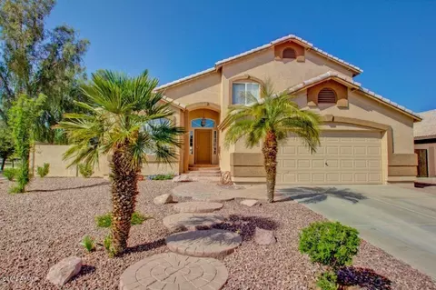 320 W Constitution Dr, Gilbert, AZ 85233 photo 2