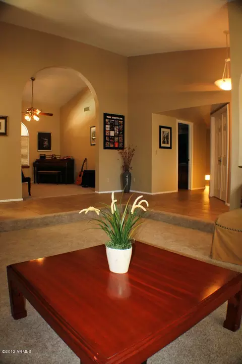 2516 E Laurel St, Mesa, AZ 85213 photo 4