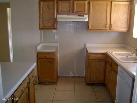 8634 W Mitchell Dr, Phoenix, AZ 85037 photo 7