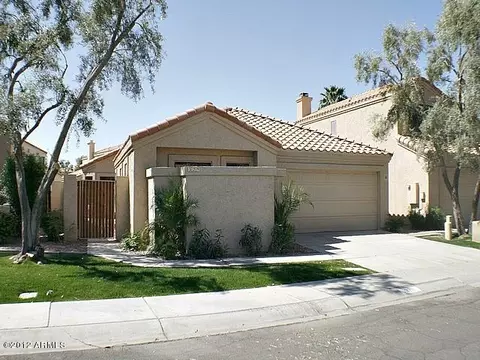329 E Stonebridge Dr, Gilbert, AZ 85234 photo 2