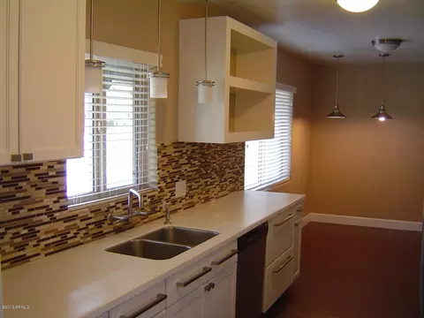 1339 E Oregon Ave, Phoenix, AZ 85014 photo 4