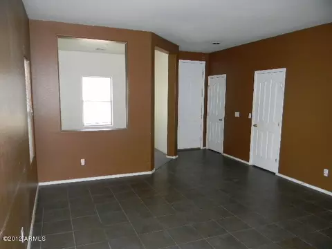 1154 E Hampton Ln, Gilbert, AZ 85295 photo 3